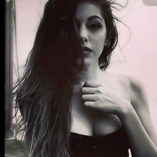 pooja bedi daughter setting fire on instagram by her hot pics