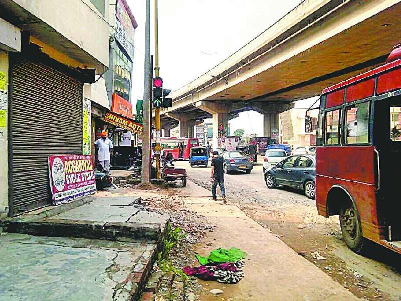zirakpur, traffic, traffic light, patiyala chawok, traffic police