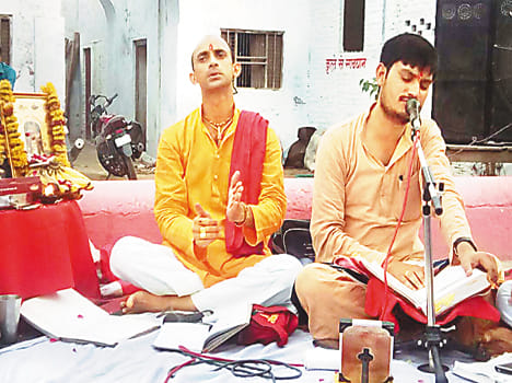 Badariya lashed how wet Kanvria