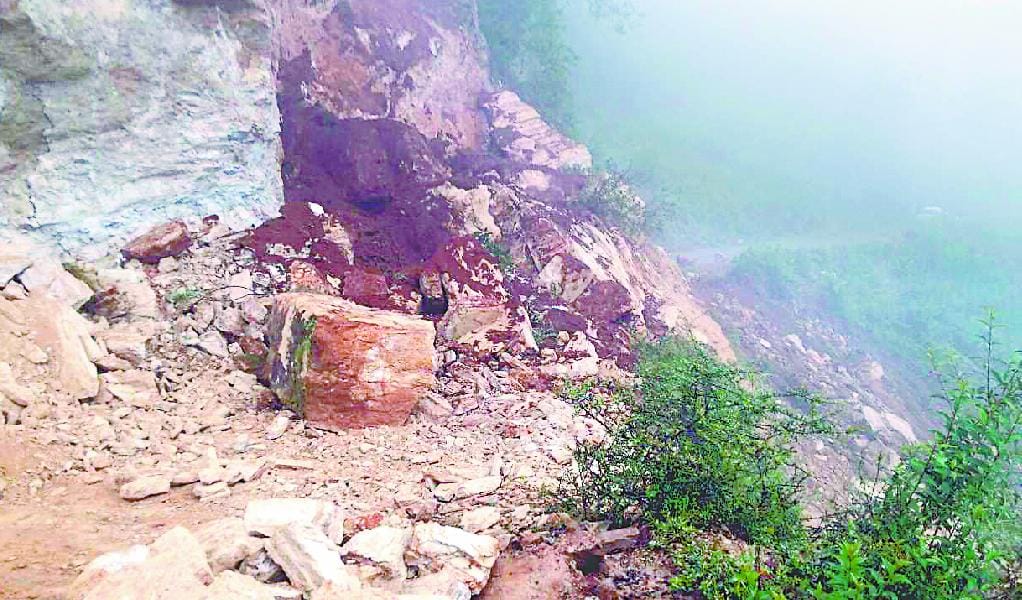 Satshiling-land route closed 50 hours