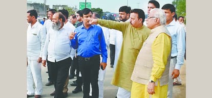 cm khattar blaims situations for massive traffic jam in gurgaon