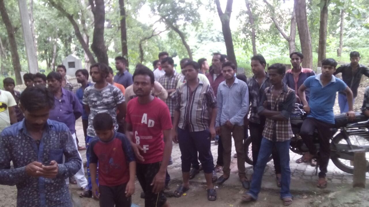 girl dead body missing from graveyard