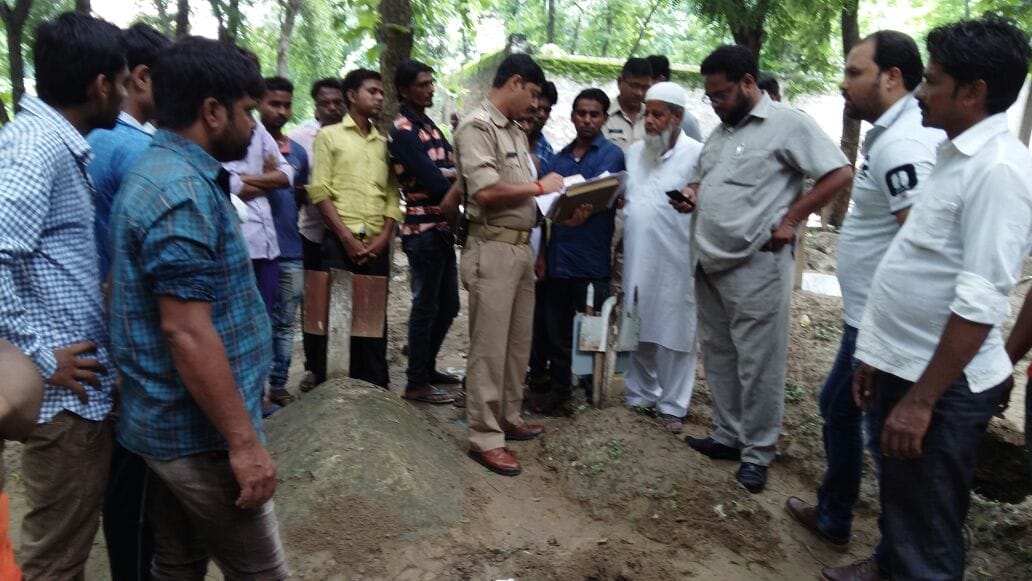 girl dead body missing from graveyard