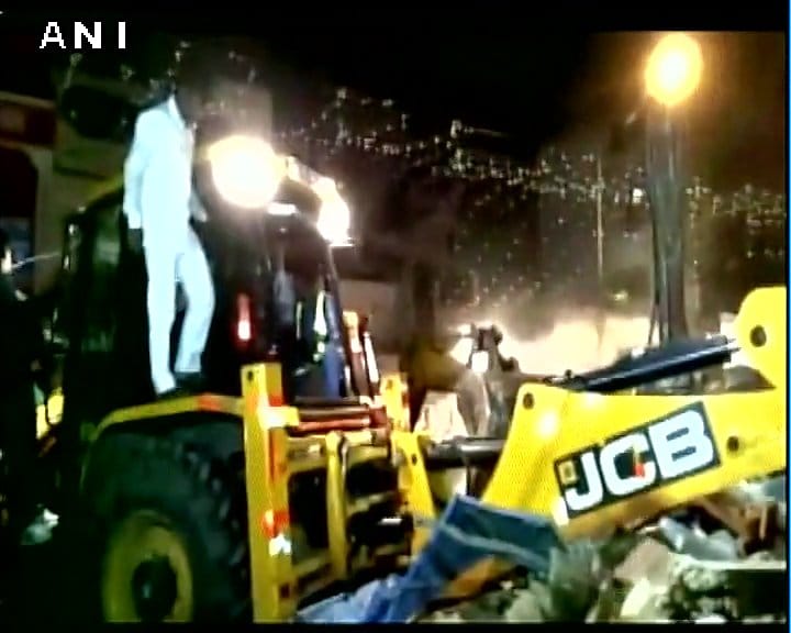 two dead after an old building collapsed in Secunderabad Hyderabad last night 