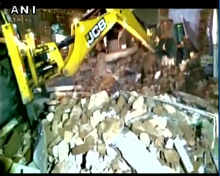 two dead after an old building collapsed in Secunderabad Hyderabad last night 