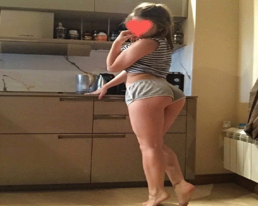This 19 Years Old Girl Is selling Her Virginity Online