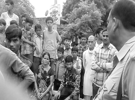 Highway theft of villagers blocked.