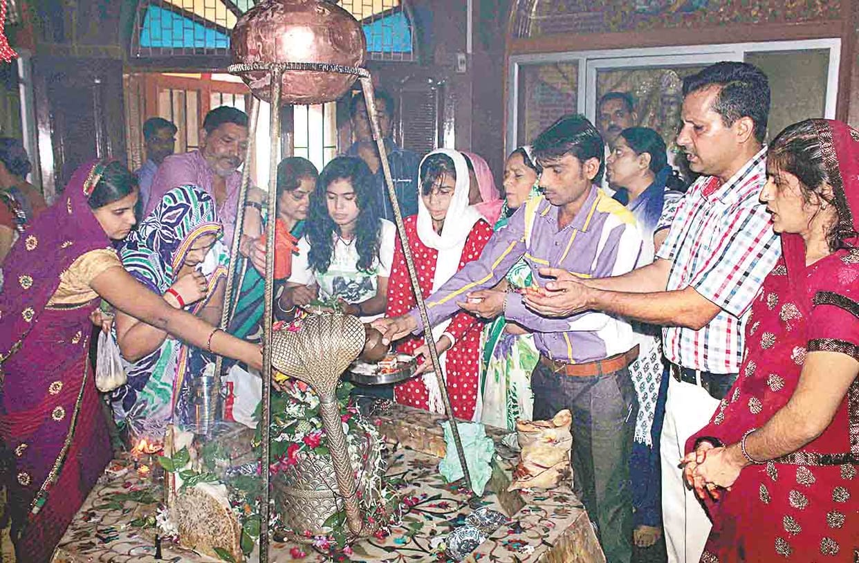 prayer in temple