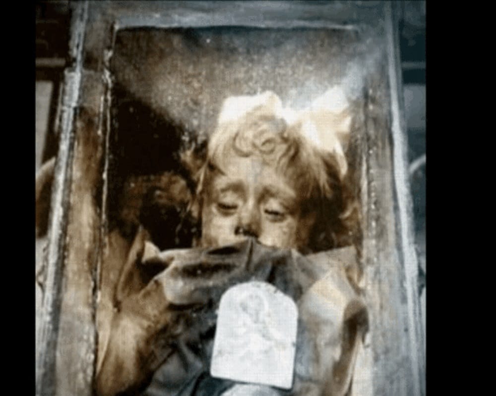 Girl Died 100 Years Ago But Still Opens And Closes Her Eyes