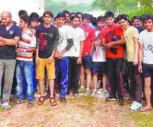 Triple IIT in Amethi Closed. Protest