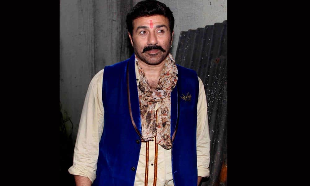 Sunny Deol reveals the story behind his fall out with YRF and Shah Rukh Khan