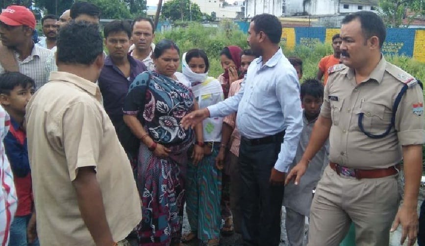  Speeding truck crushed a woman to death 