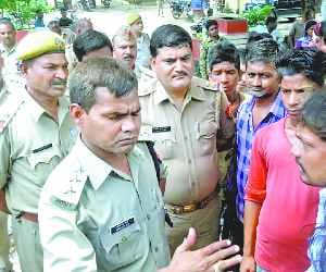 Businessman broke on Kotwali police, demonstrating jams