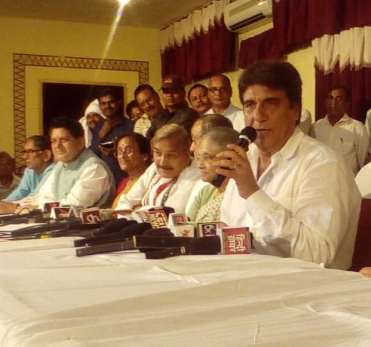 Cong stops announcement of candidates for UP election