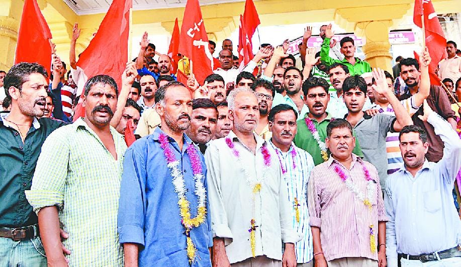 no rahdi allowed in indira bazzar