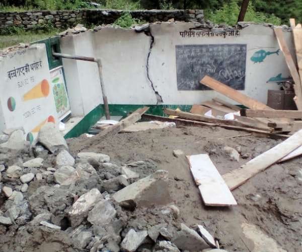 heavy rain causes devastation in himachal