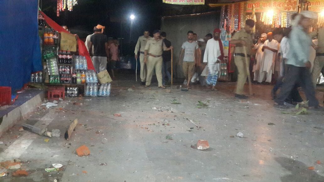 fight in piran kaliyar for dargah land.