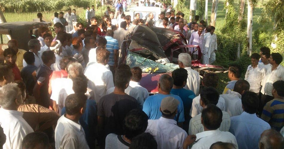 three people died in car accident in sonipat of haryana, lady critically injured