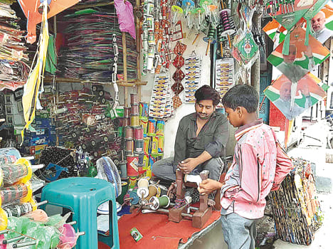 Raksha Bandhan will fight Modi and Akhilesh 'screw