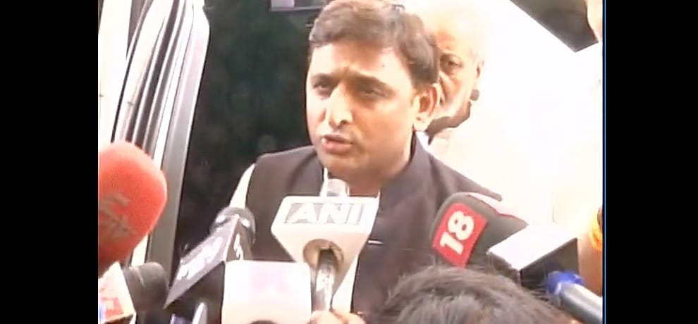 sheila dixit meets bulandshahr gangrape victims says presidential rule should be imposed on UP