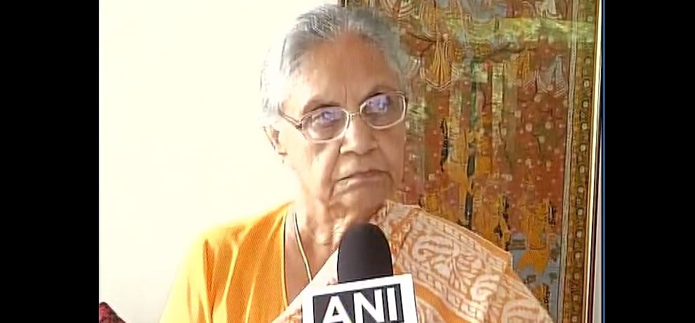 sheila dixit meets bulandshahr gangrape victims says presidential rule should be imposed on UP