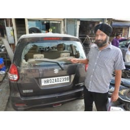 yamunanagar,police,car, broken, glass