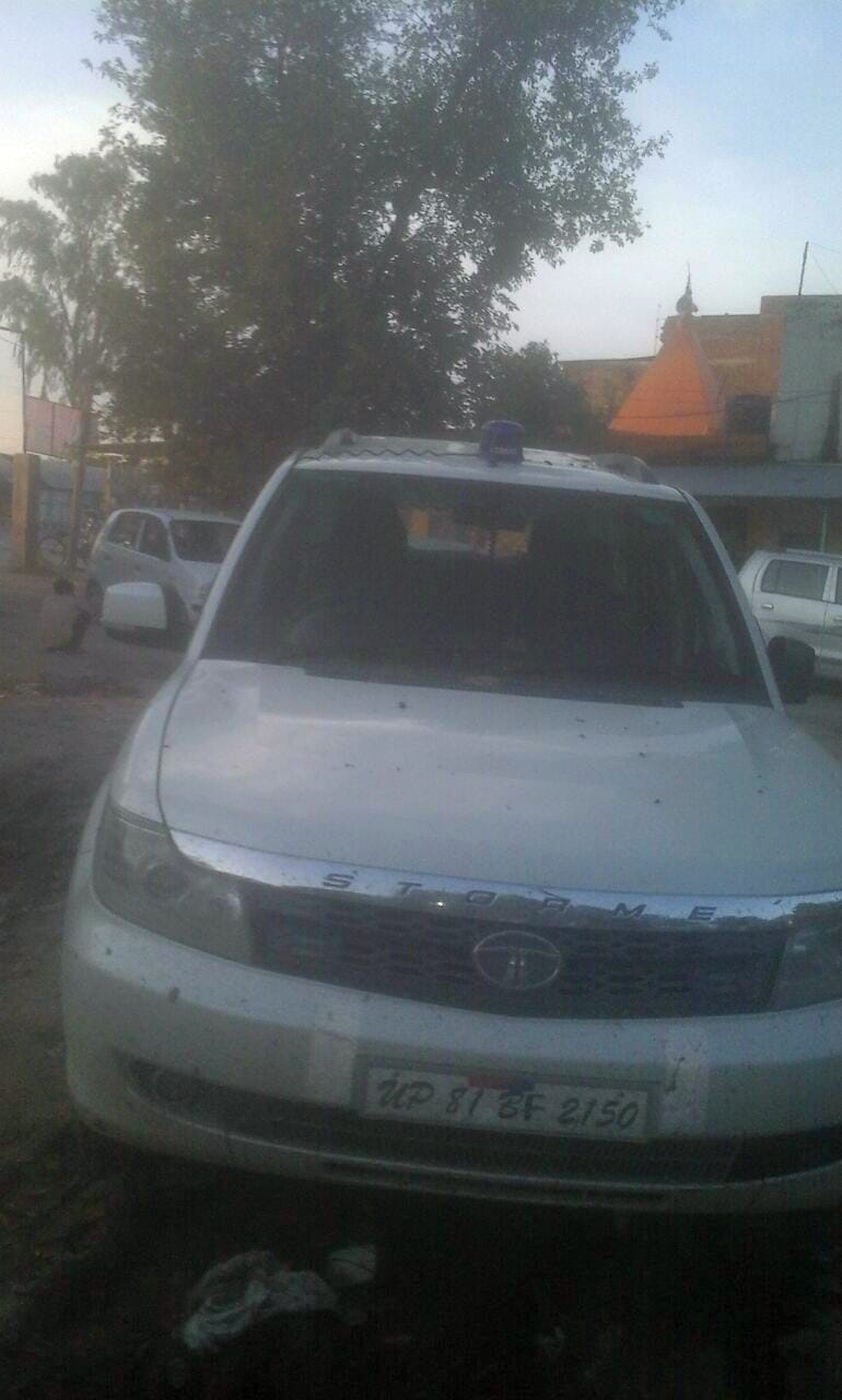 beef found in blue light suv in lucknow