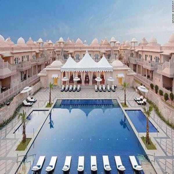 World’s largest hotel with 10,000 rooms, 70 restaurants to open in Mecca