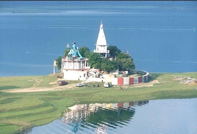 Temples Emerged In Gobind Sagar Lake in Himachal.