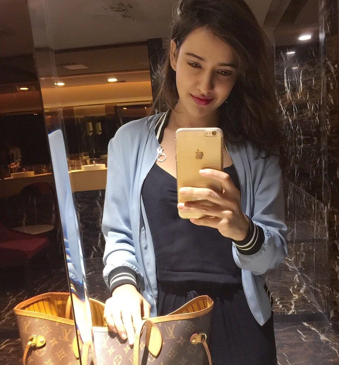 Hacker posted nude pictures on Neha Sharma’s Twitter account