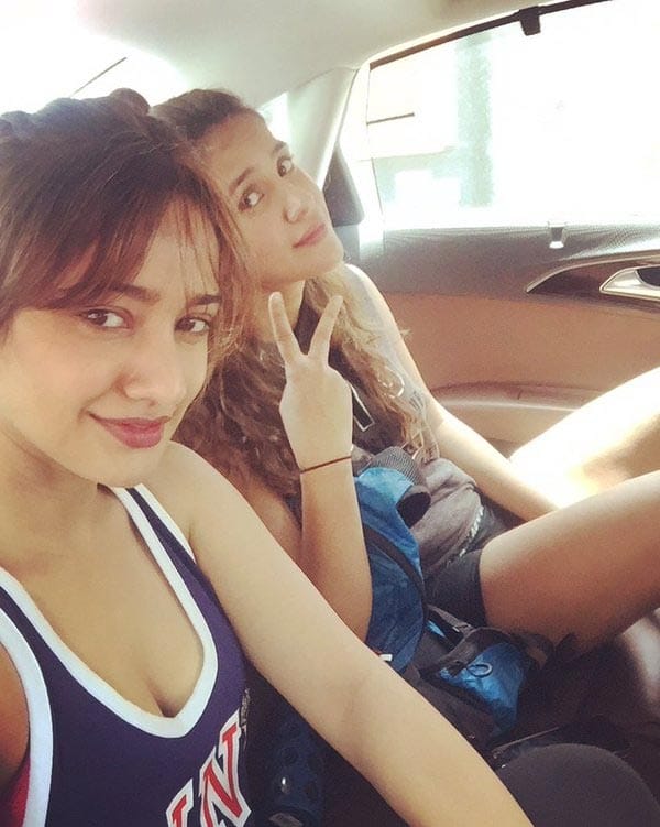 Hacker posted nude pictures on Neha Sharma’s Twitter account