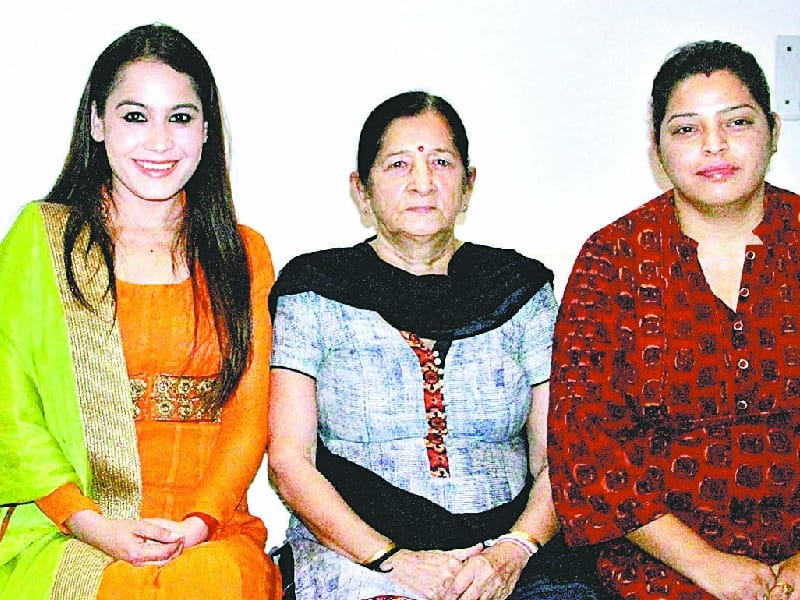 missage india earth contest, mirudla oberoi, punjab proud, pathankot