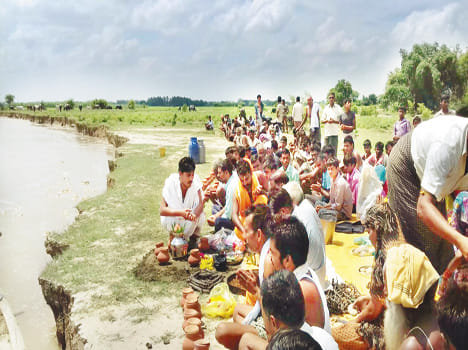 Pitcher of milk was 101 Ramganga Abhishek