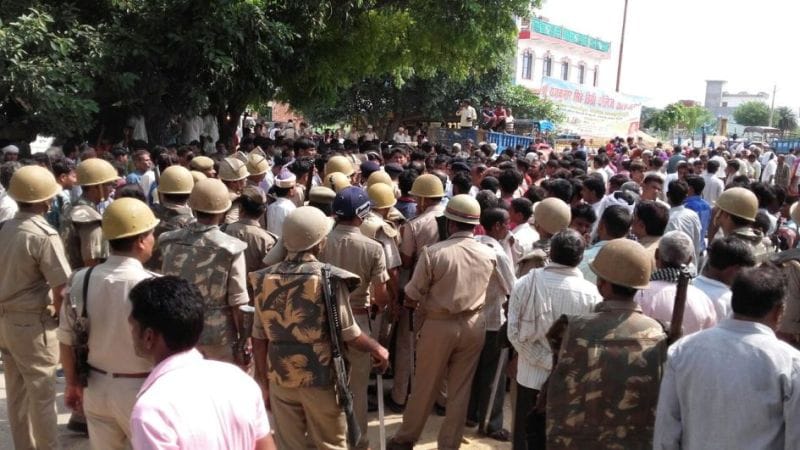 Anger against the police, jams and commotion