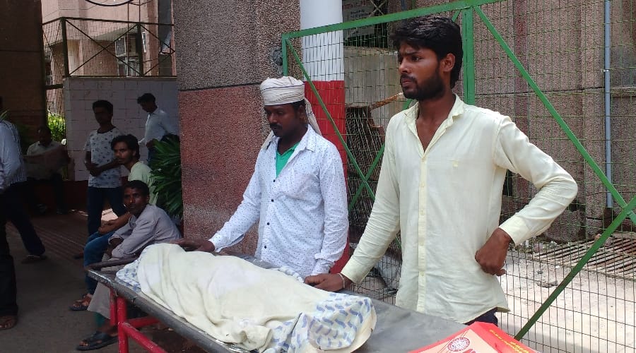 shortage of medical facilities in kgmu