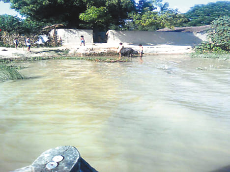 The 10 houses were washed Ufnai Grra