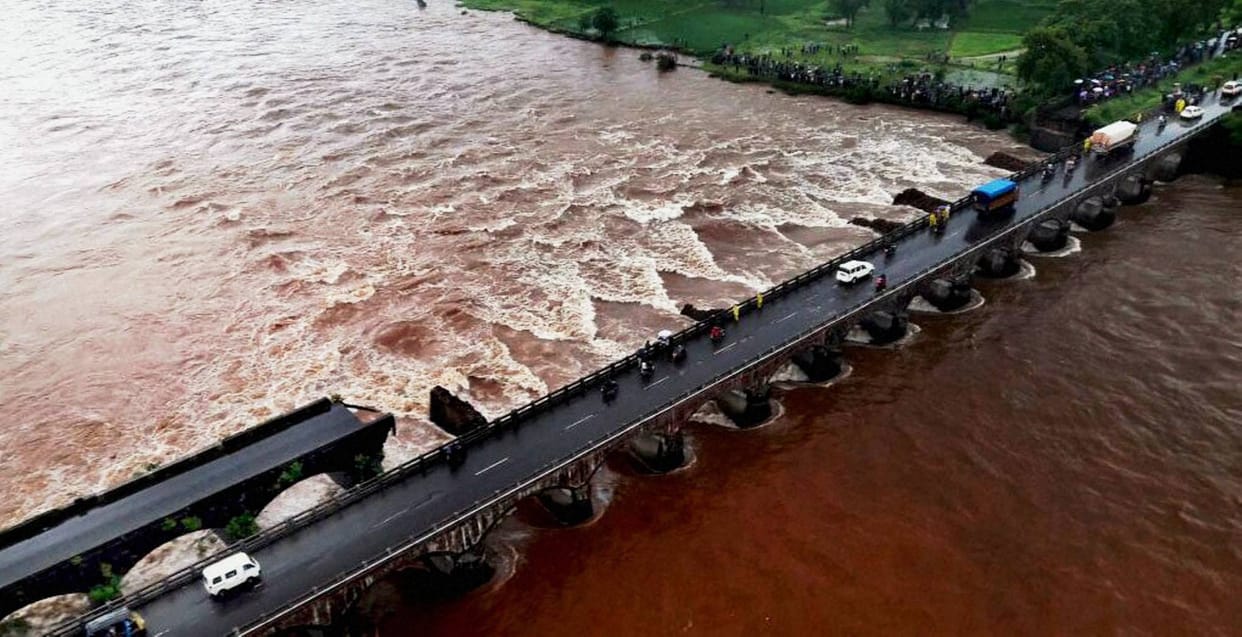 Mahad: 14 more bodies found in savitri river