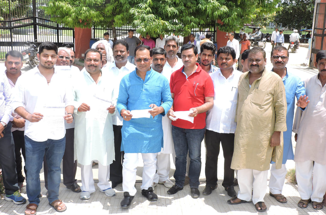 Area panchayat chiefs memorandum