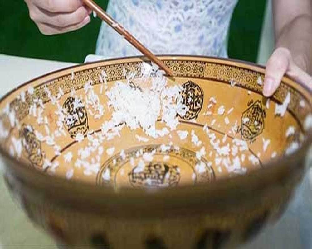 This Girl Eat 4kg Rice In Few Minutes