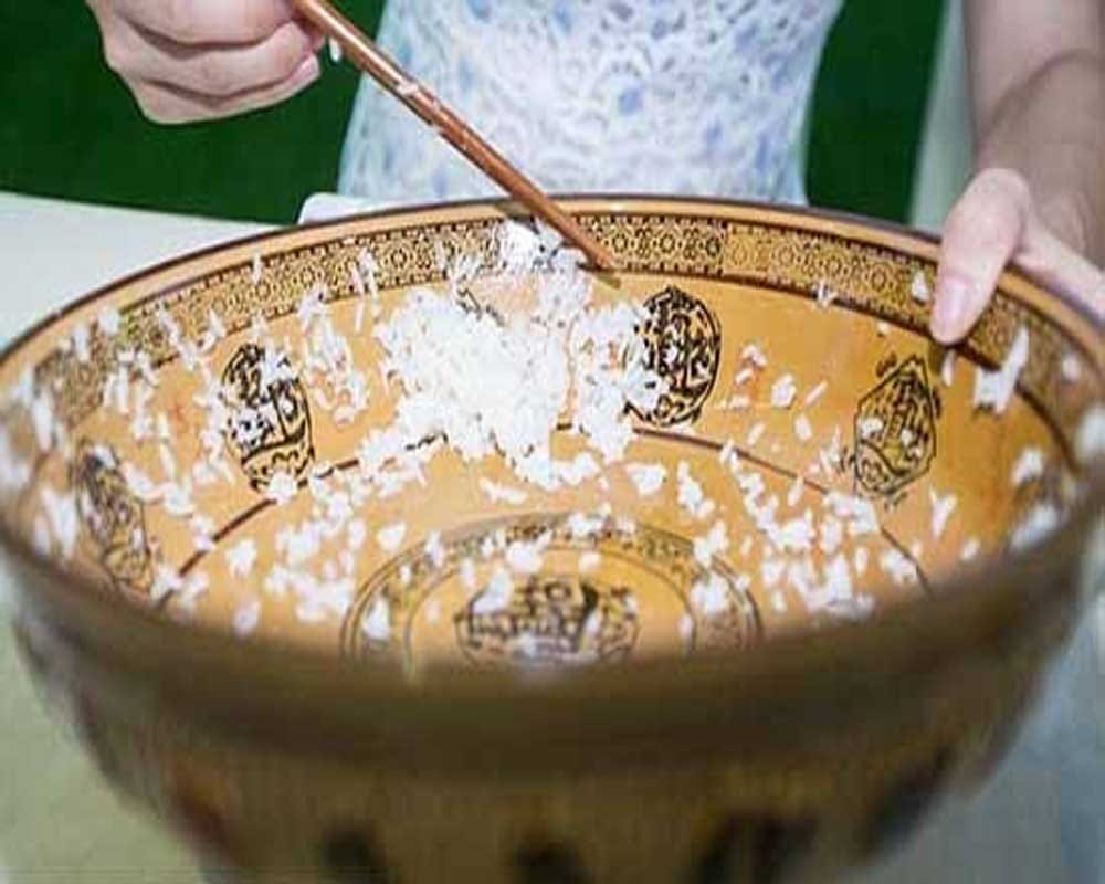 This Girl Eat 4kg Rice In Few Minutes