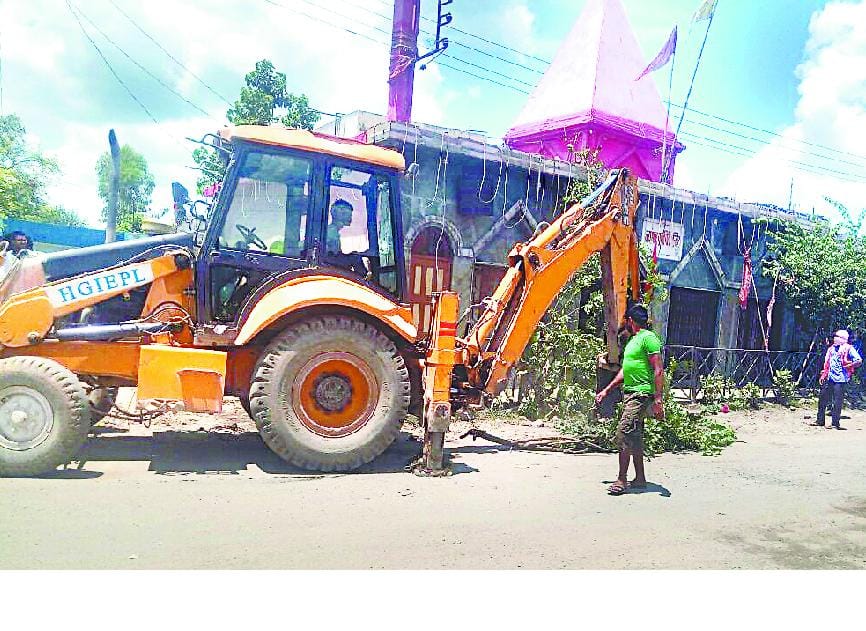 NHAI temple railing broke