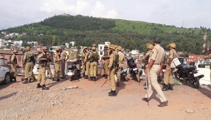 violence protest in rajouri