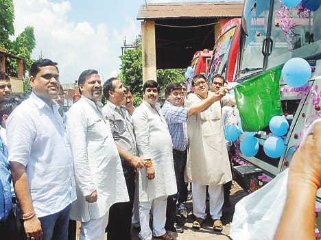 Rapid Line buses began running six cities