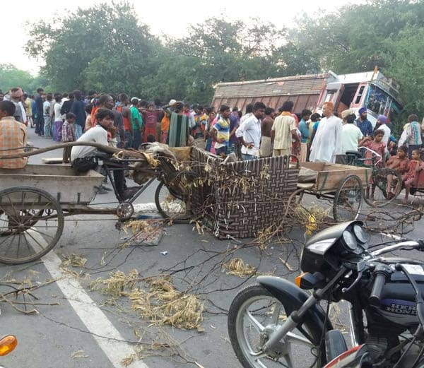 truck crushed people sleeping in slum on road in kapurthala, two people died