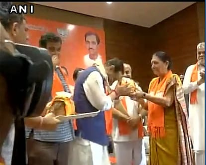  Vijay Rupani appointed as gujarat chief minister