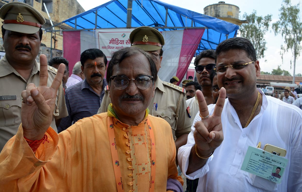 Vinod Agarwal became mayor