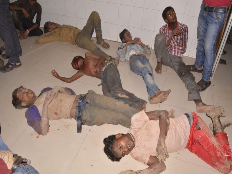 secne of death before eye of injured people 