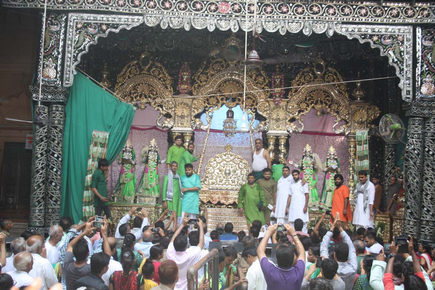 bollywood actor govinda in vrindavan