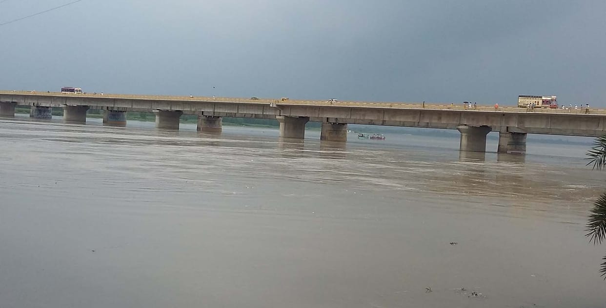 Ganga in Tehri being unhygienic.