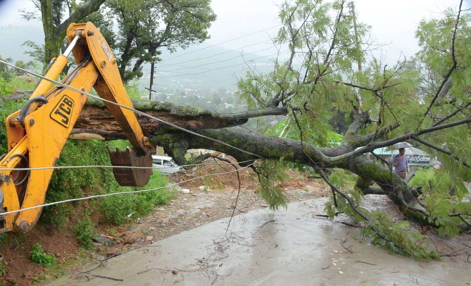 Heavy Downpour lashed Kangra distt and other parts of Himachal Pradesh